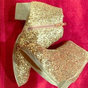 Glitter Gold Boots!